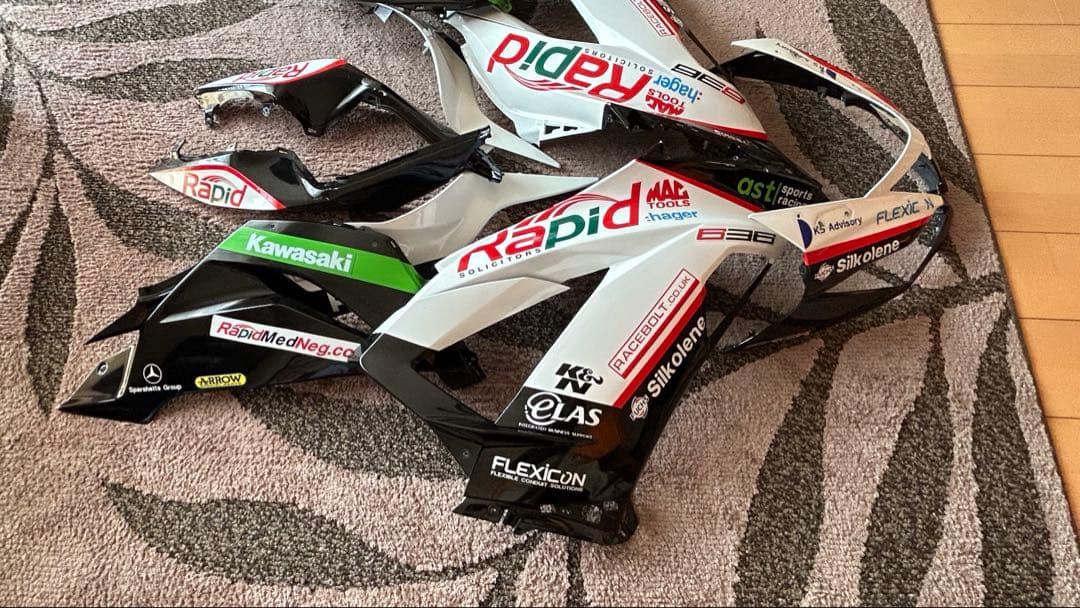 【値下げ】Kawasaki Ninja ZX-6R カウルセット