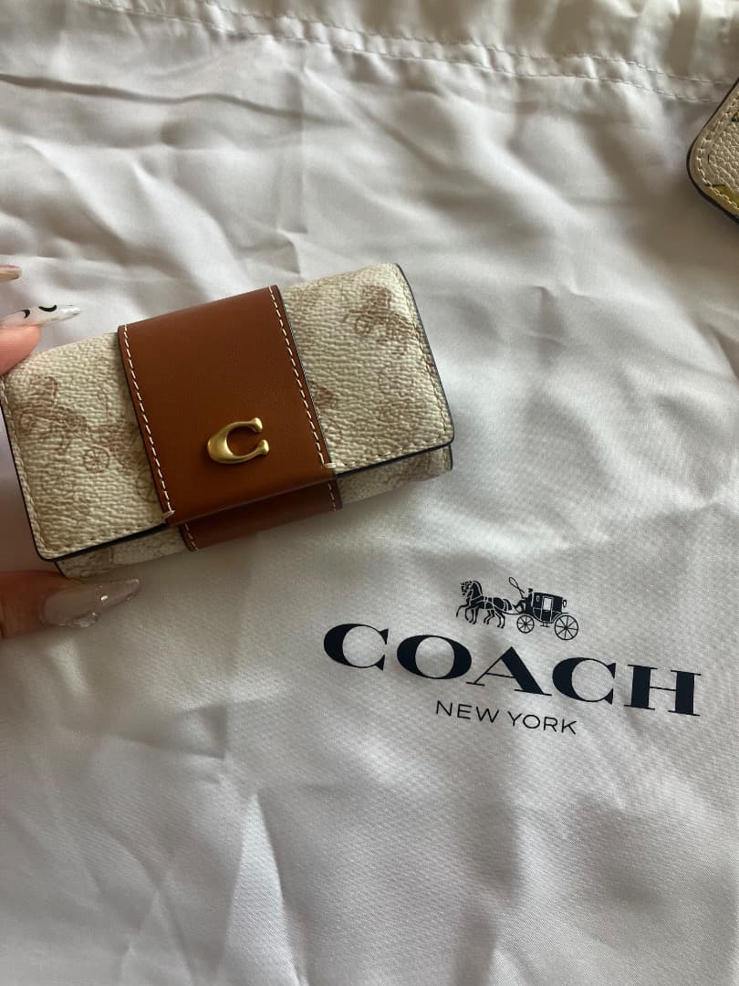 COACH キーケース ベージュ/ブラウン
