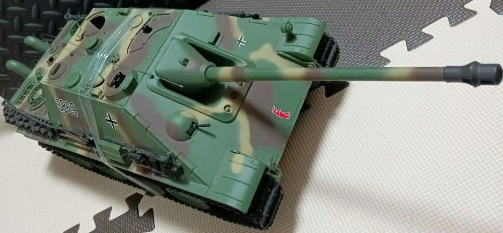 ヘンロン社製 RCバトルタンク 1/16