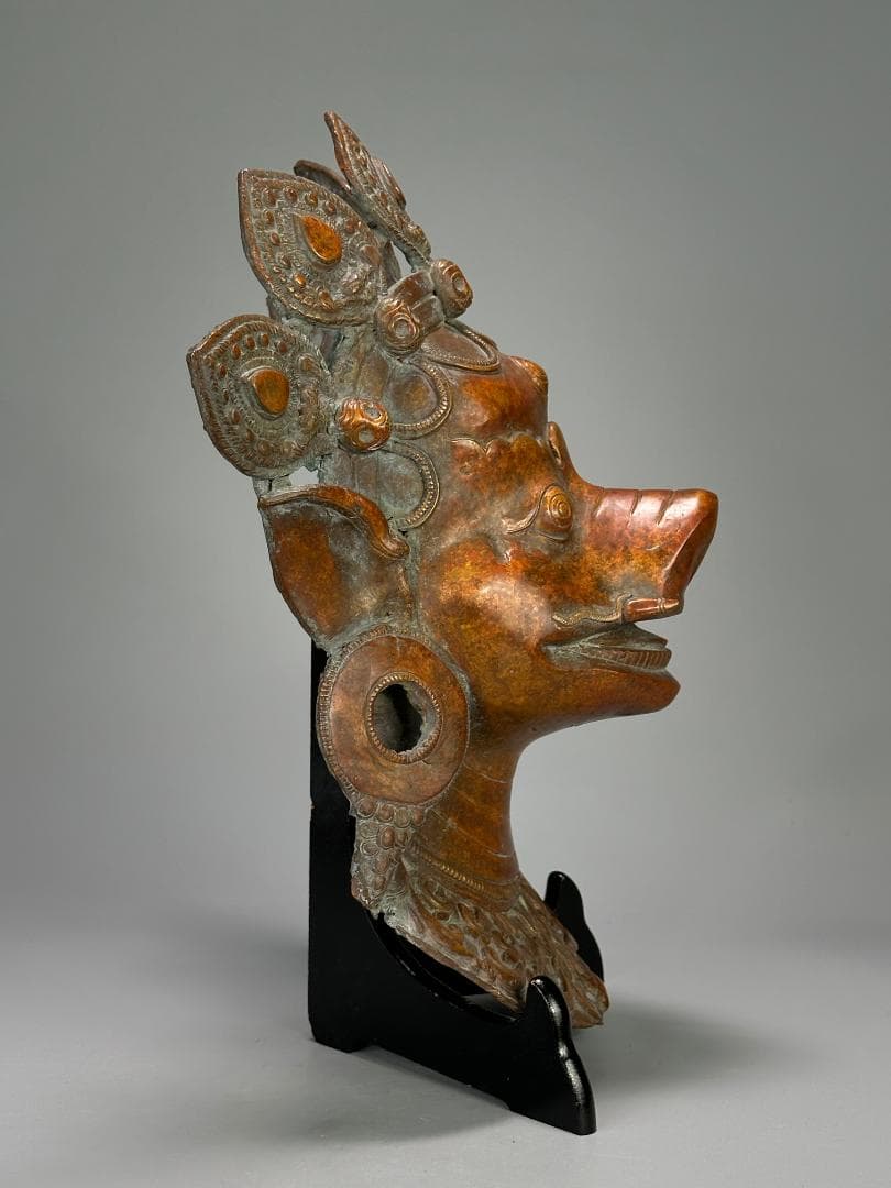 仏教美術　18世紀頃喜馬拉雅仏教　ヒマラヤ銅製面具　ヴァラーハ像　婆利迦古物保証