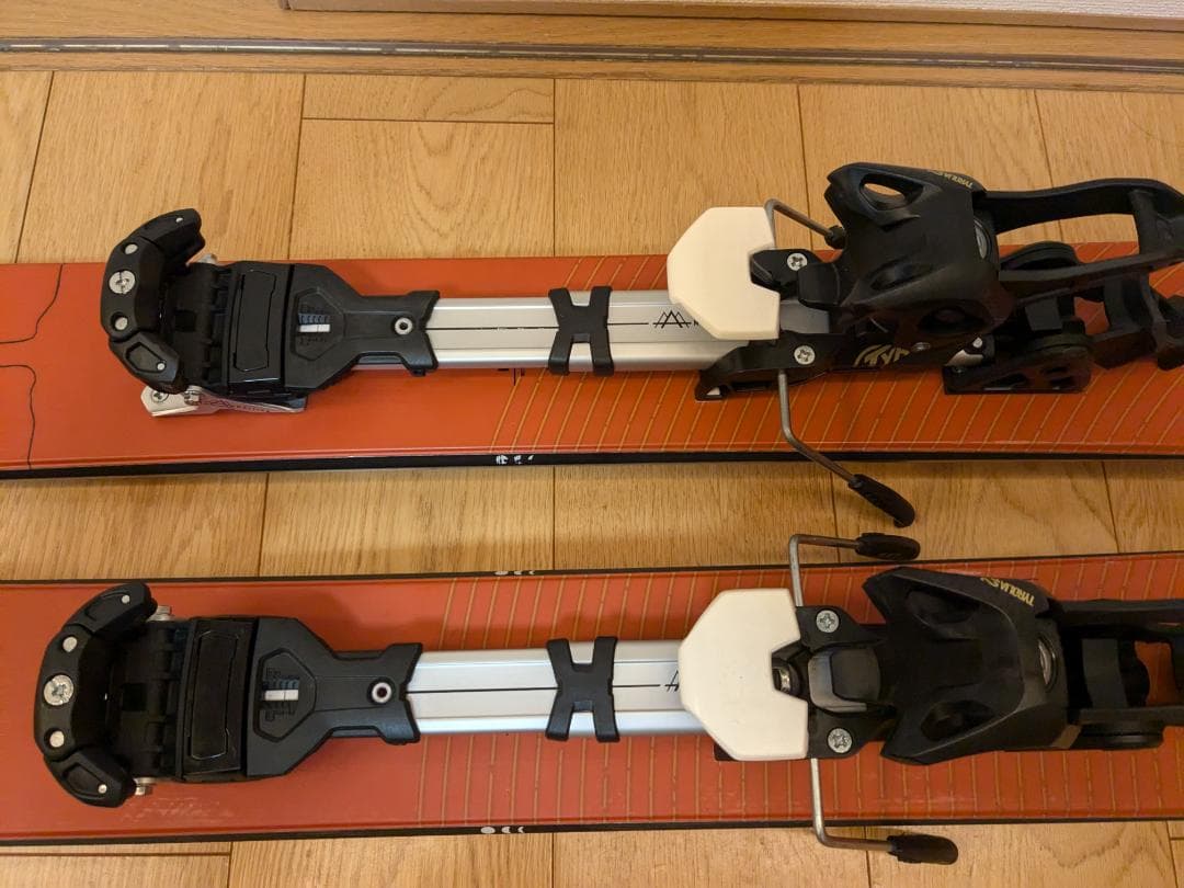 LINE OUTLINE 178cm 、チロリア　アンビション12