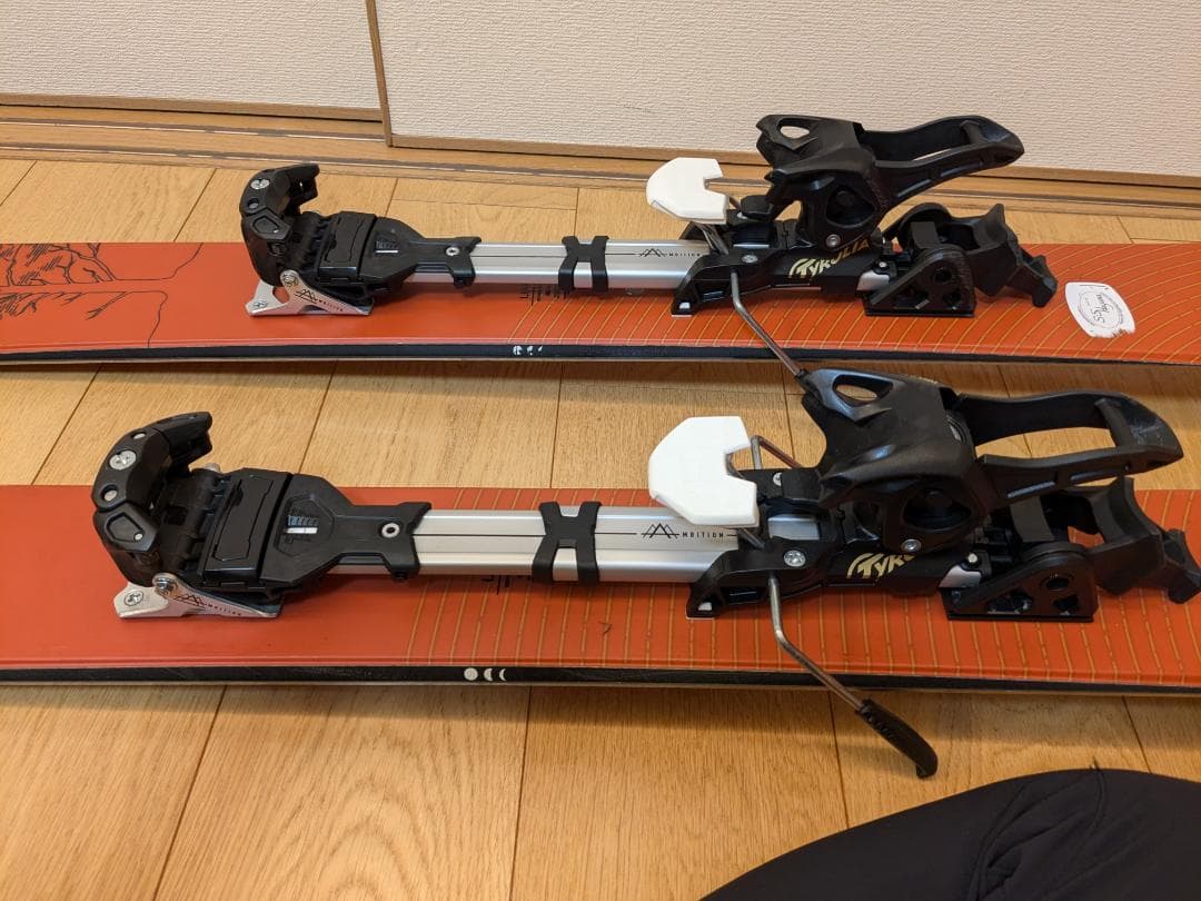 LINE OUTLINE 178cm 、チロリア　アンビション12