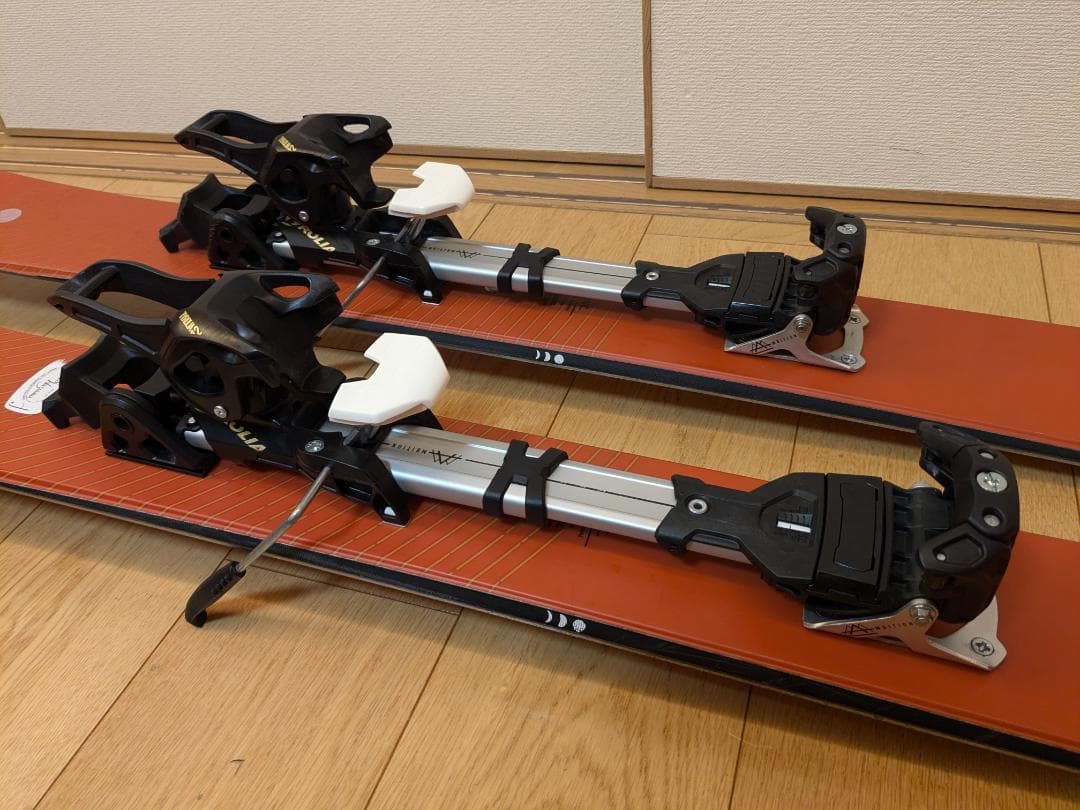 LINE OUTLINE 178cm 、チロリア　アンビション12