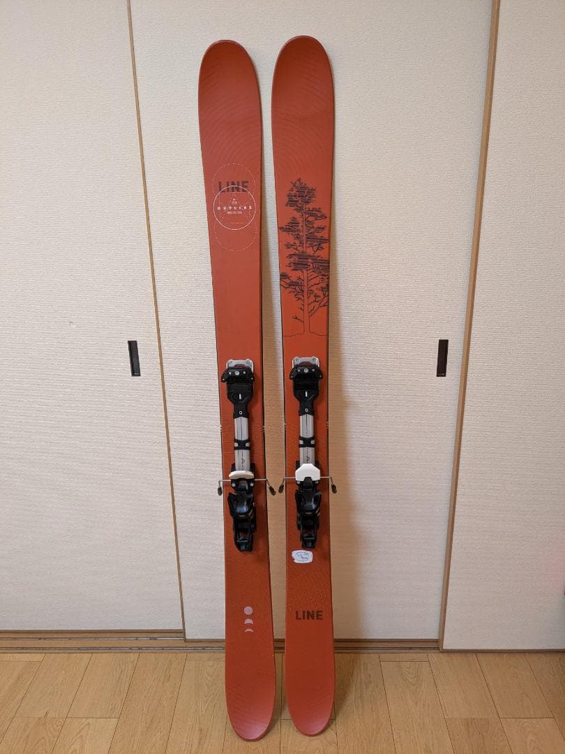 LINE OUTLINE 178cm 、チロリア　アンビション12