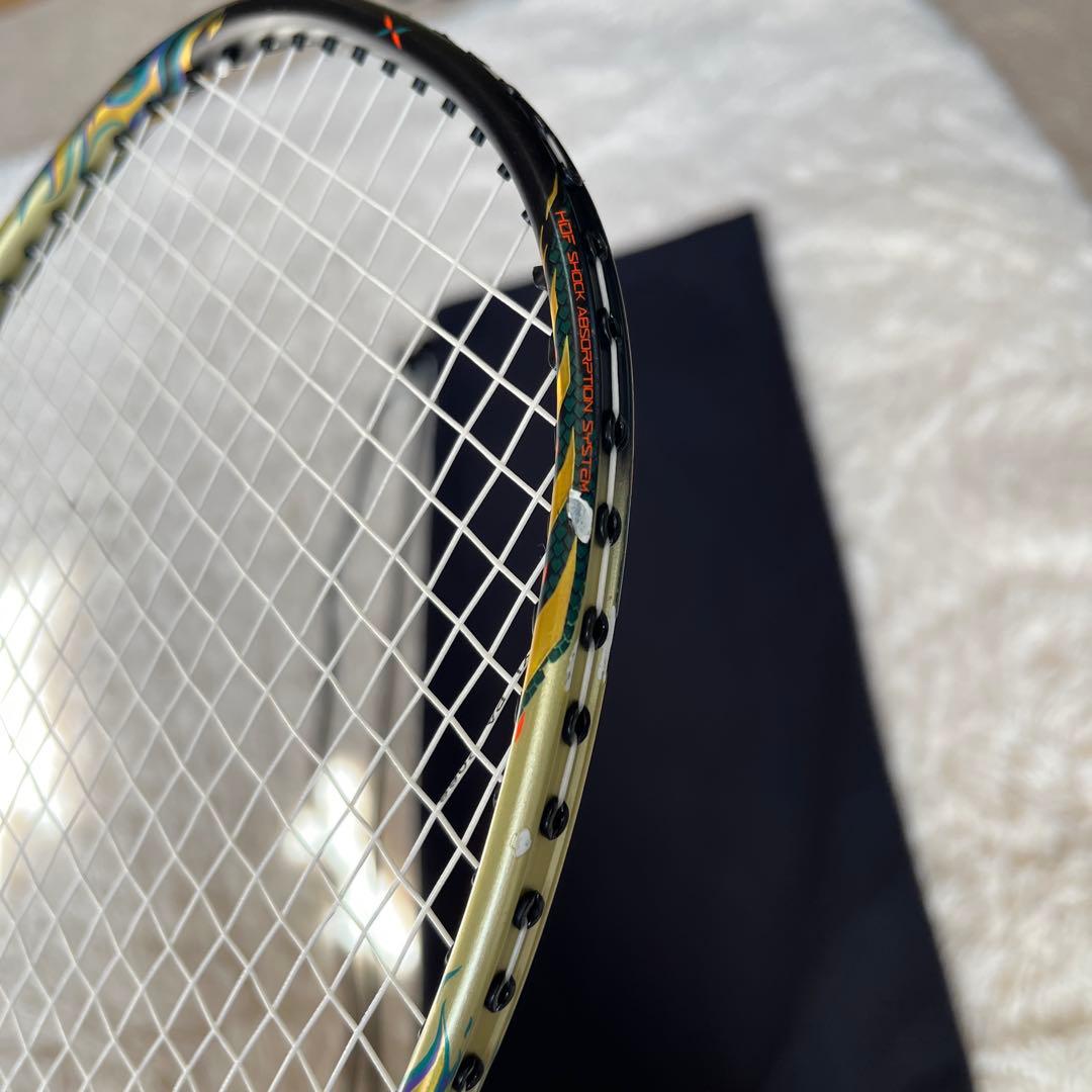 Li-NING AXFORCE100 バドミントンラケット