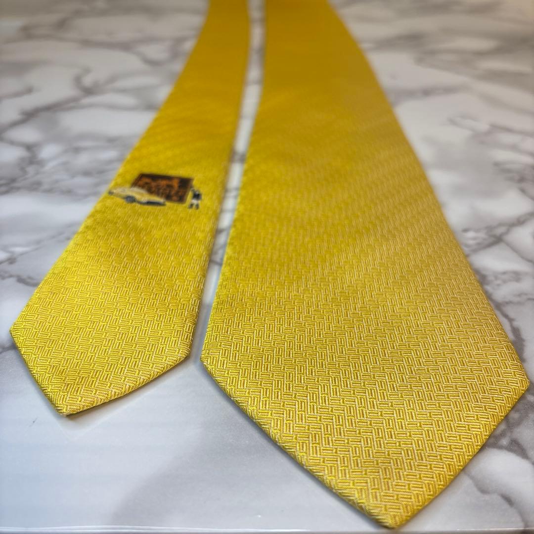 【美品✨】HERMES ネクタイ　イエロー　黄色　刺繍　レア