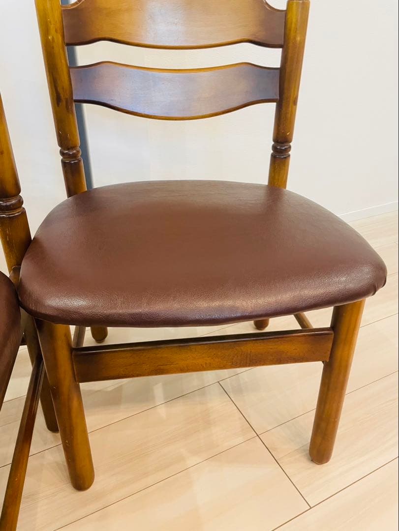 【カリモク】コロニアル　ダイニングチェア　椅子　2脚セット