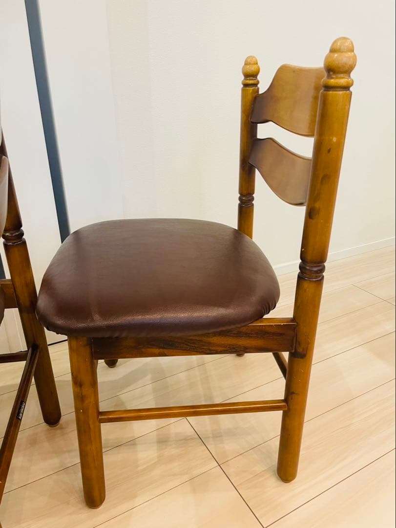 【カリモク】コロニアル　ダイニングチェア　椅子　2脚セット