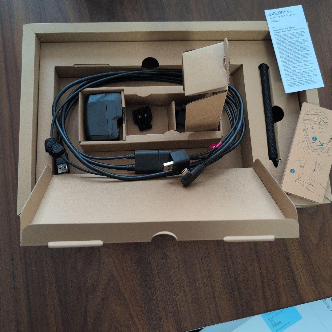Wacom One 13.3 インチ液晶ペンタブレット本体