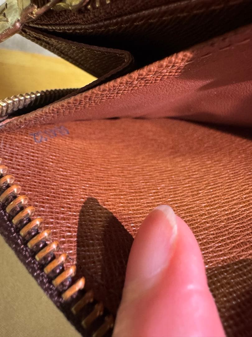 ✨美品✨ルイヴィトン モノグラムジッピーウォレット長財布