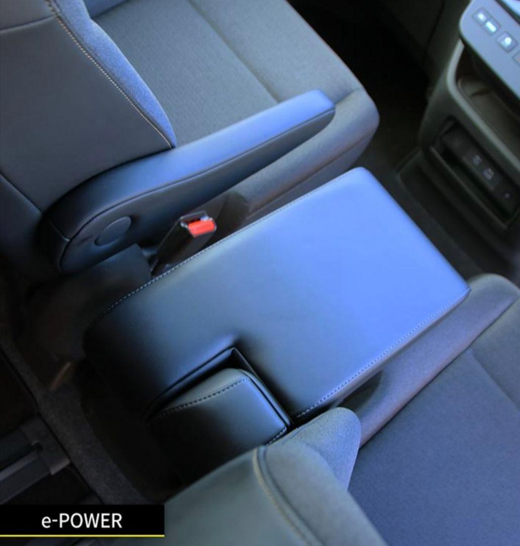 SERENA C27 C28 フロントシートアームレスト