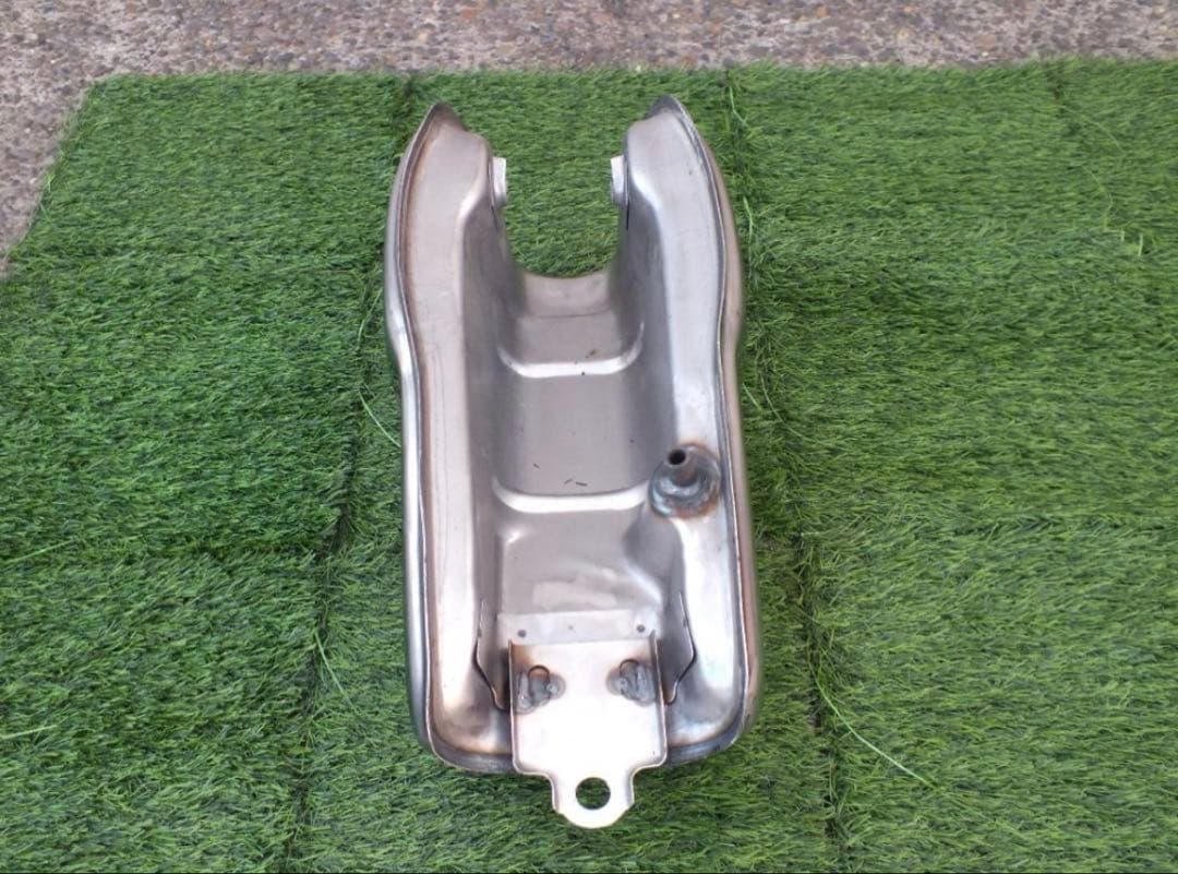 き*た様 バイクメッキ使用汎用タンク sr400 250tr クラブマン st2