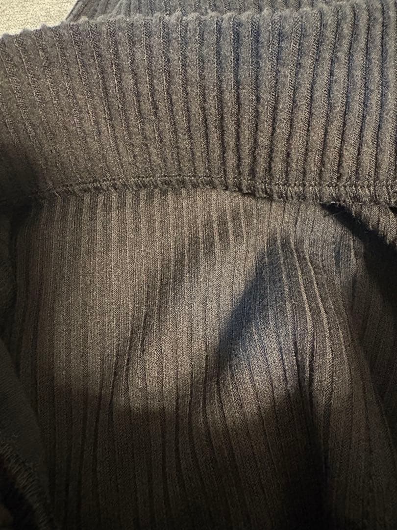 alo ブラックリブ編みセットアップ