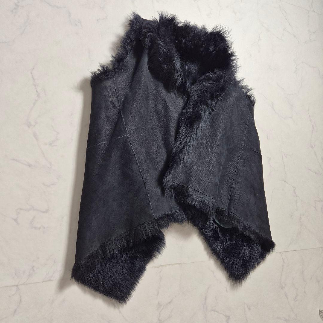 【美品】カールドノヒュー 毛皮 ムートンベスト 黒 S