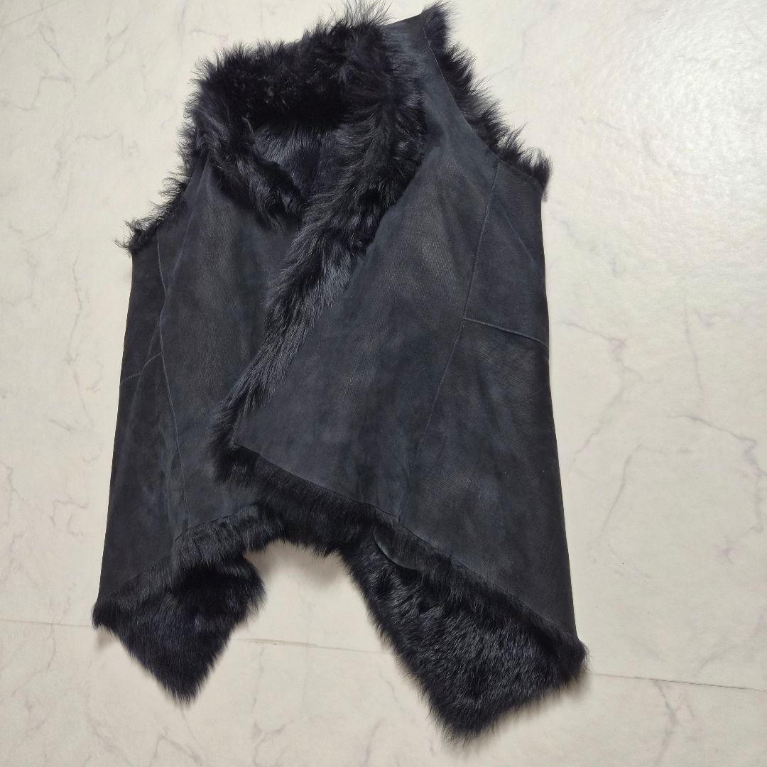 【美品】カールドノヒュー 毛皮 ムートンベスト 黒 S