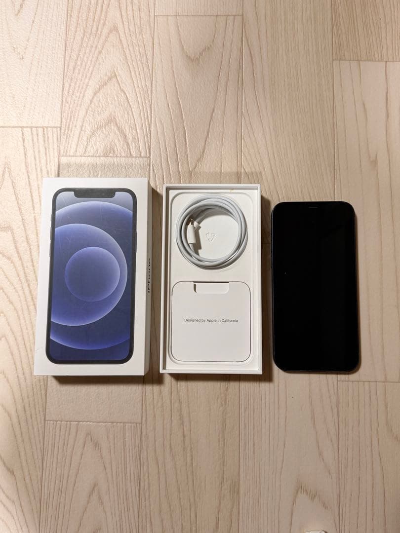 Apple iPhone 12 ブラック 本体　256GB