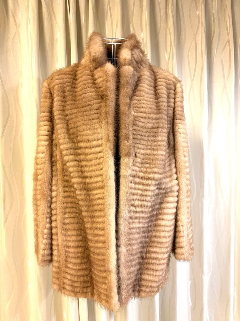 ベージュ ミンク　立ち襟ファーコート