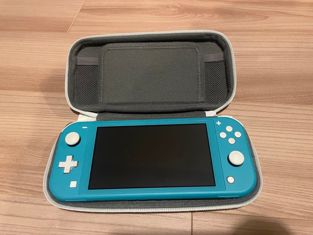 ひ*ろ様 Nintendo Switch Lite ターコイズ ケース付き