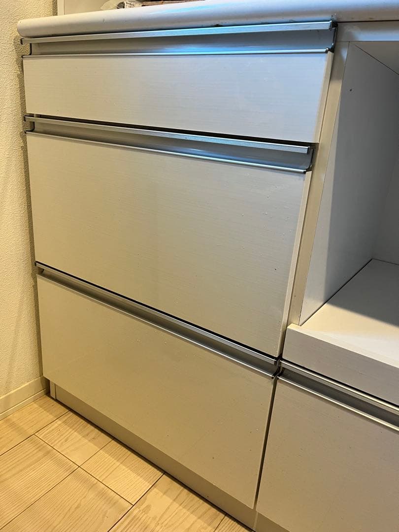 ホワイト 食器棚 ガラス扉付き 3段