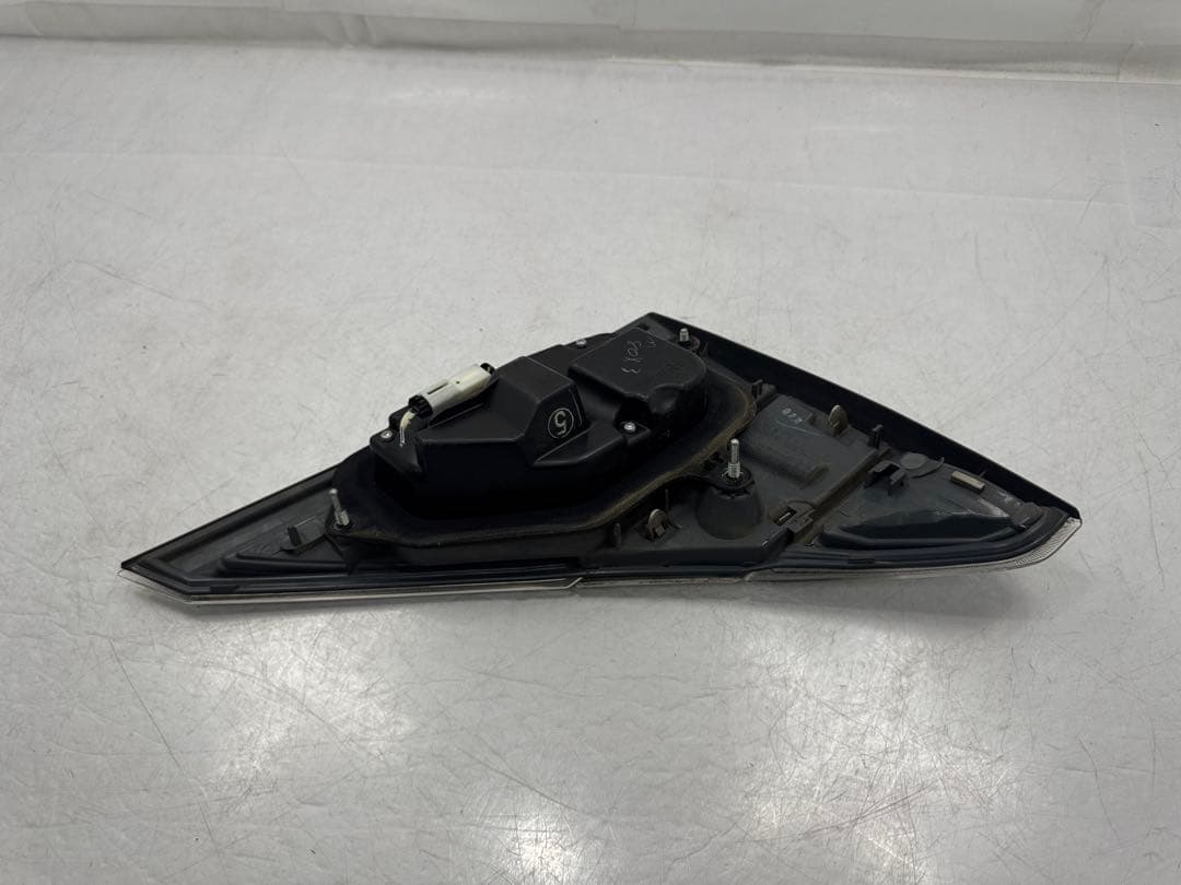 トヨタ 20 ヴェルファイア LED テールライト テールランプ 右￼側