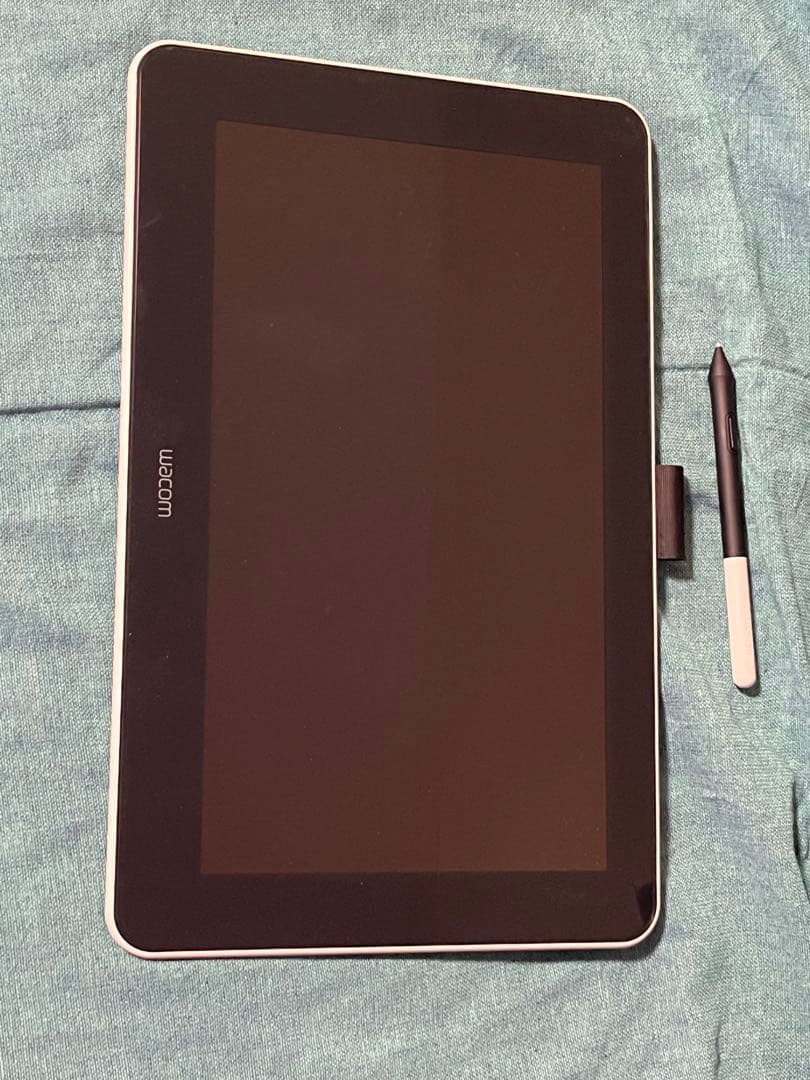 Wacom 液晶ペンタブレット 本体 ペン付き