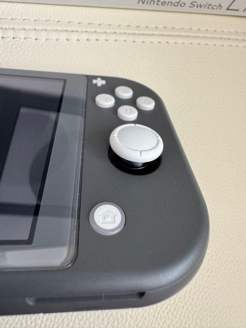 はる Nintendo Switch Lite グレー 本体