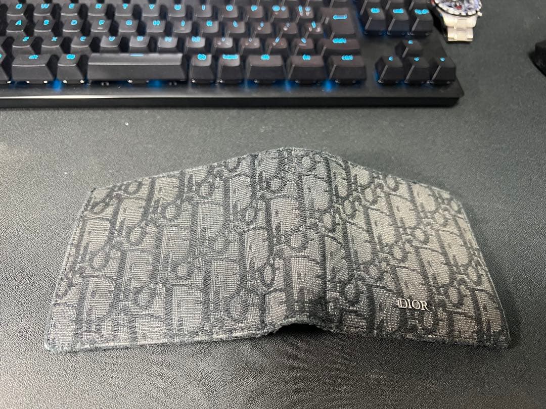 ネ*モ様 Dior 二つ折り財布 使用感あり