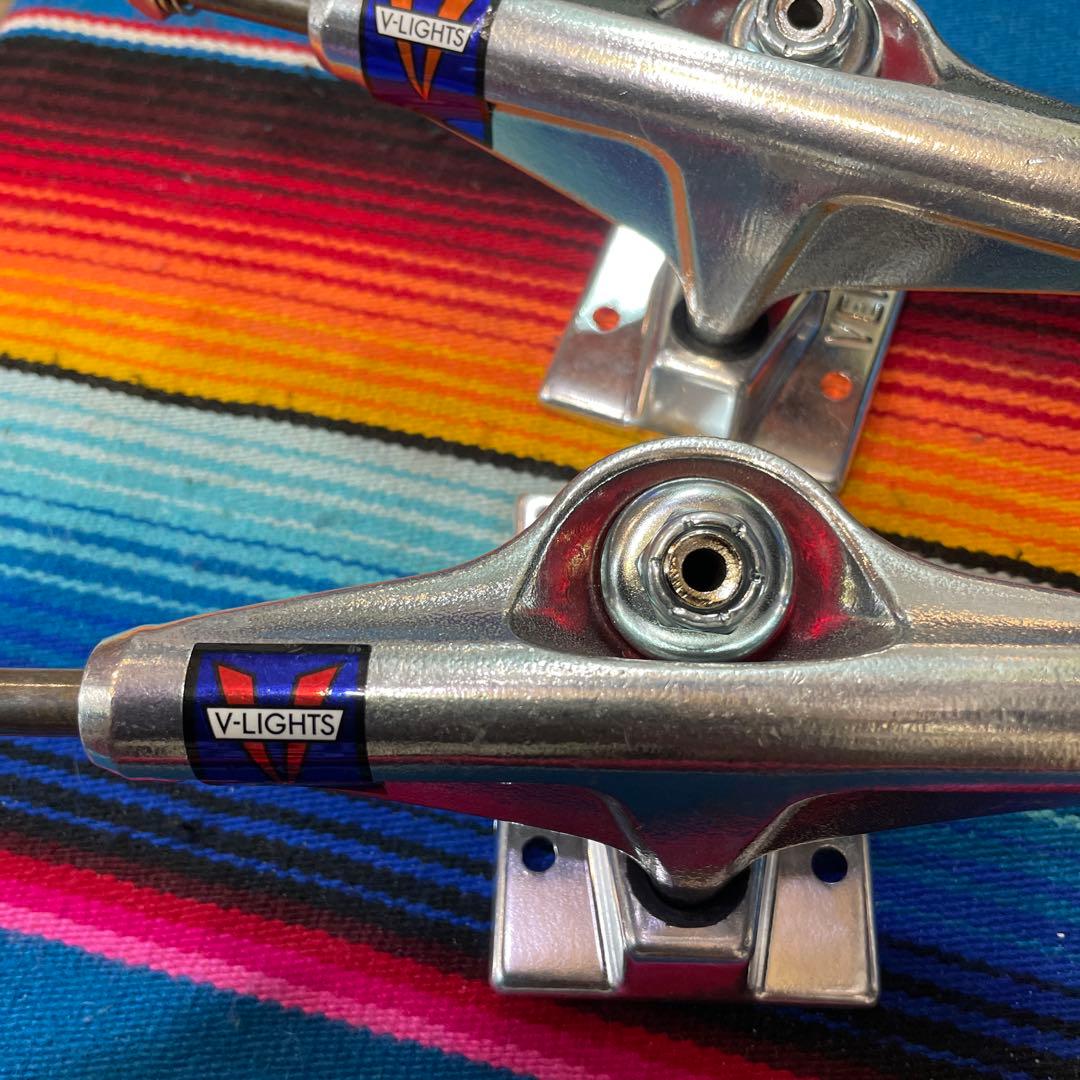 ベンチャースケートボードV-LIGHTS スケートボード トラック　5.2low