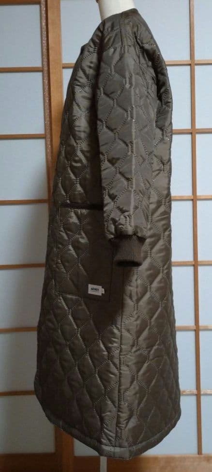 美品　アーメン　ARMEN オーバーサイズノーカラー キルティングコート ロング