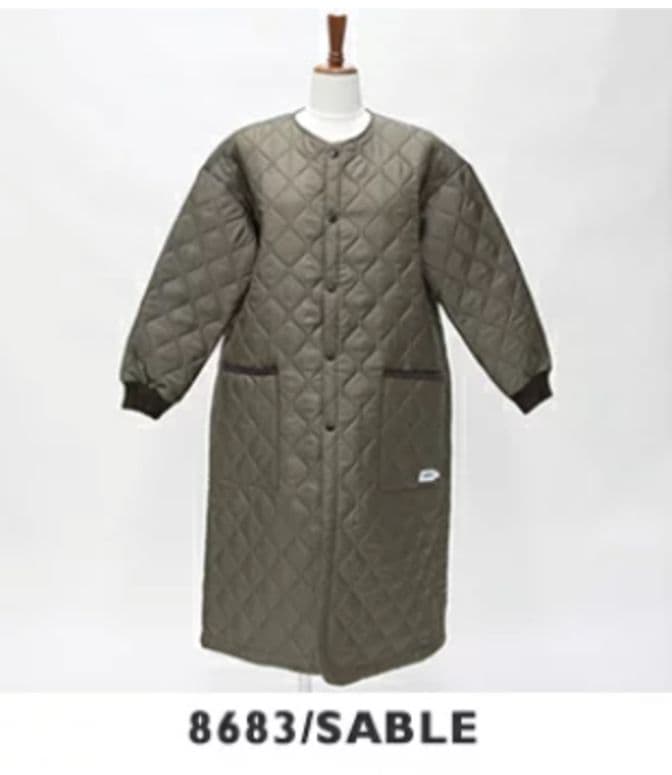 美品　アーメン　ARMEN オーバーサイズノーカラー キルティングコート ロング