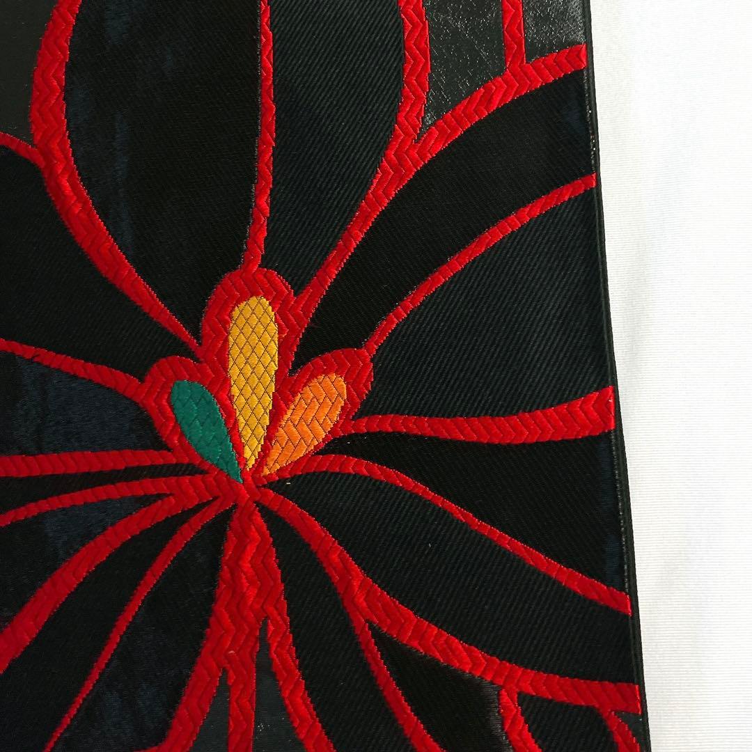 袋帯　花模様　黒地　赤　お洒落　唐織　着物　帯　027k