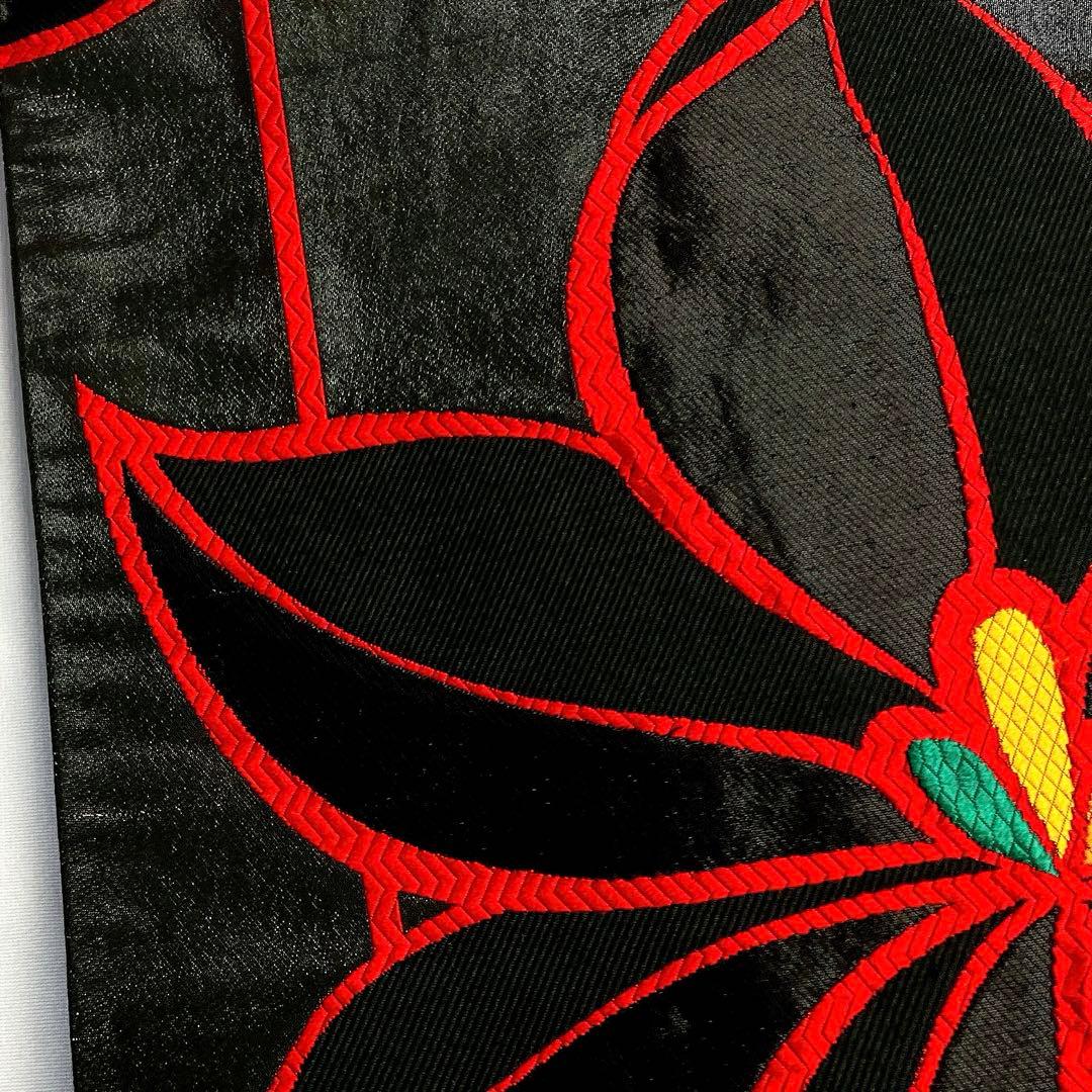 袋帯　花模様　黒地　赤　お洒落　唐織　着物　帯　027k