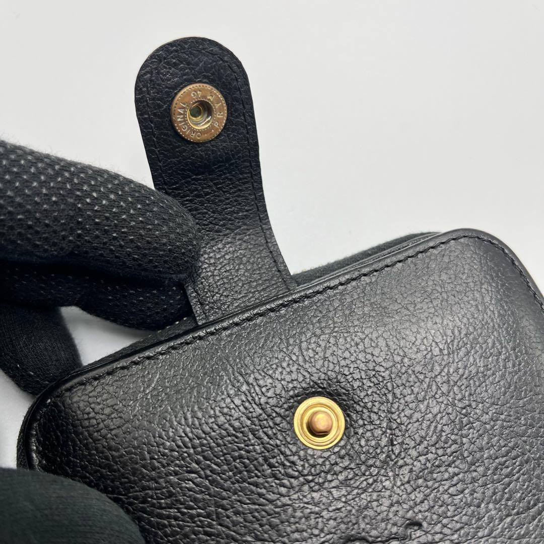 大人気✨ イルビゾンテ 二つ折り財布 ブラック レザー シボ 金ボタン