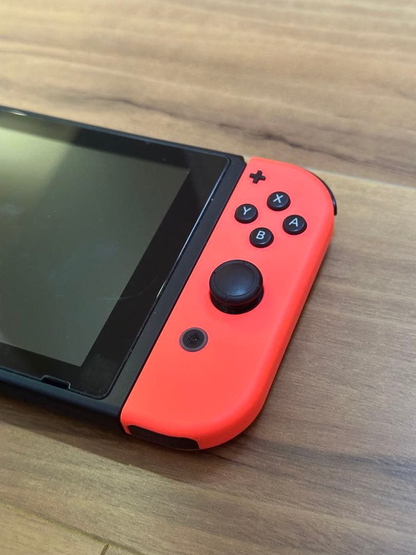 Nintendo Switch 本体 ／ ゲームソフト3本セット