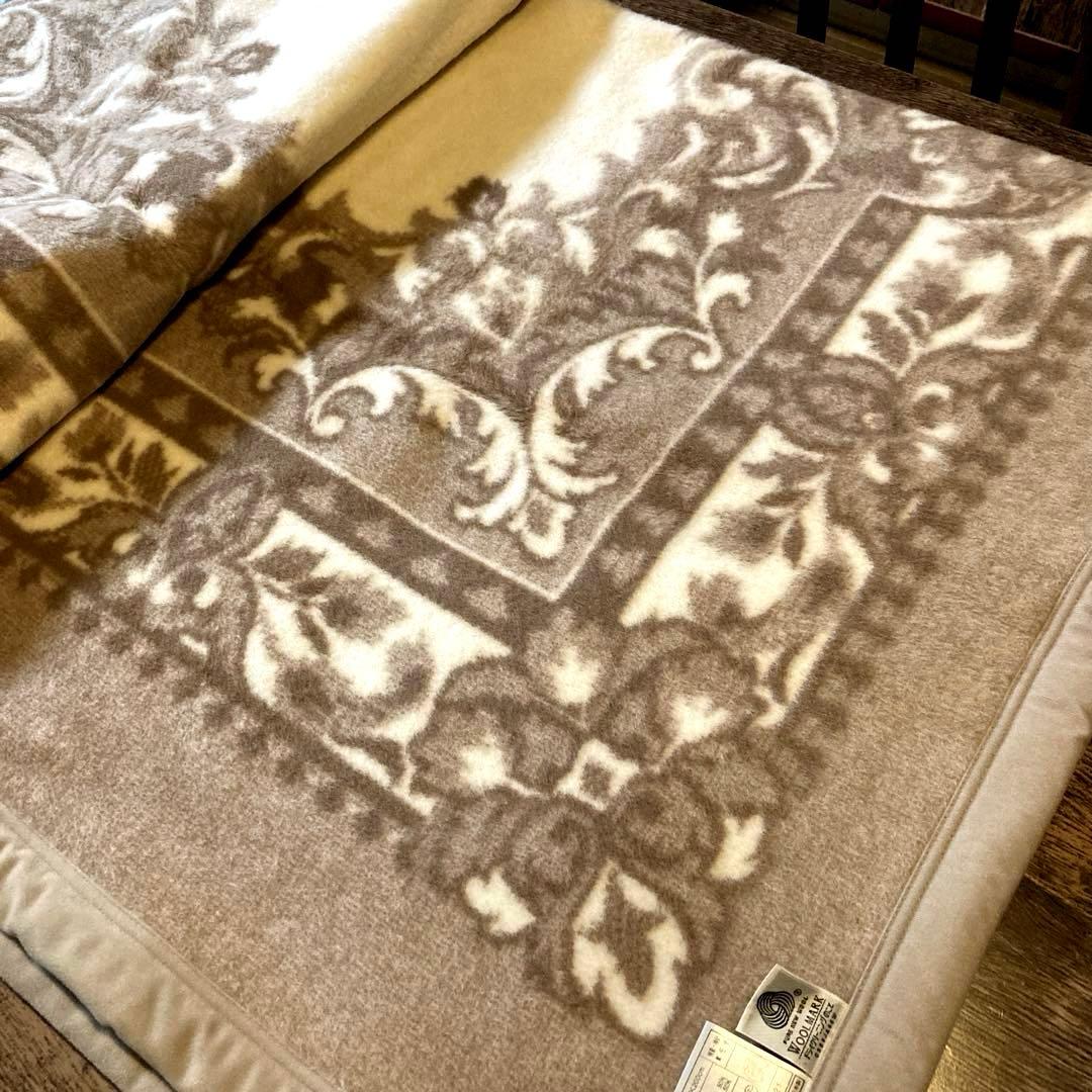 西川 カシミヤ羊毛50%高級純毛毛布　★新品お箱入り　日本製　ベージュ