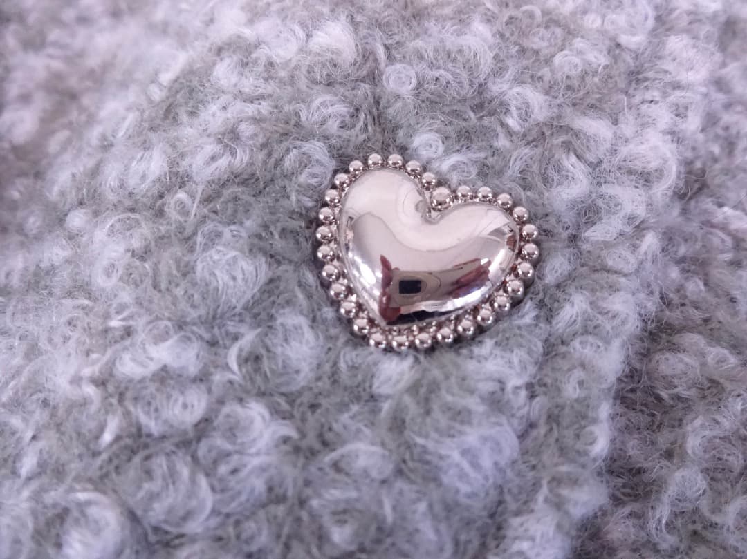 YUEQI QIユェチチ　ブークレ/ツイード素材ジャケット　ビジューハートボタン