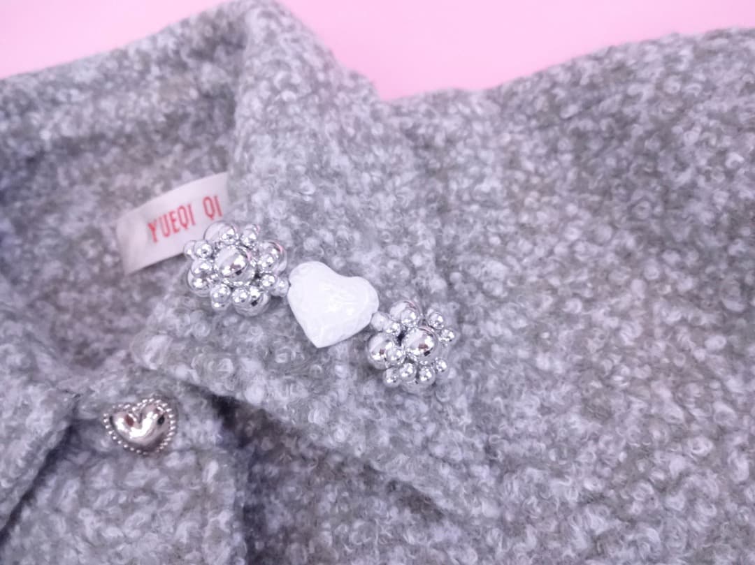 YUEQI QIユェチチ　ブークレ/ツイード素材ジャケット　ビジューハートボタン