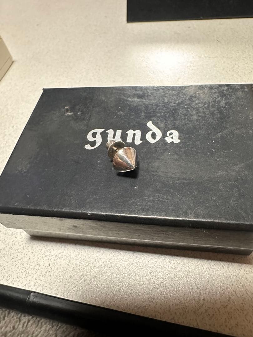 gunda STUDS PI hyde着用