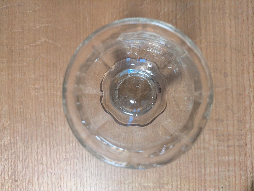 ガラス作家・安土草多さん　ワイングラス