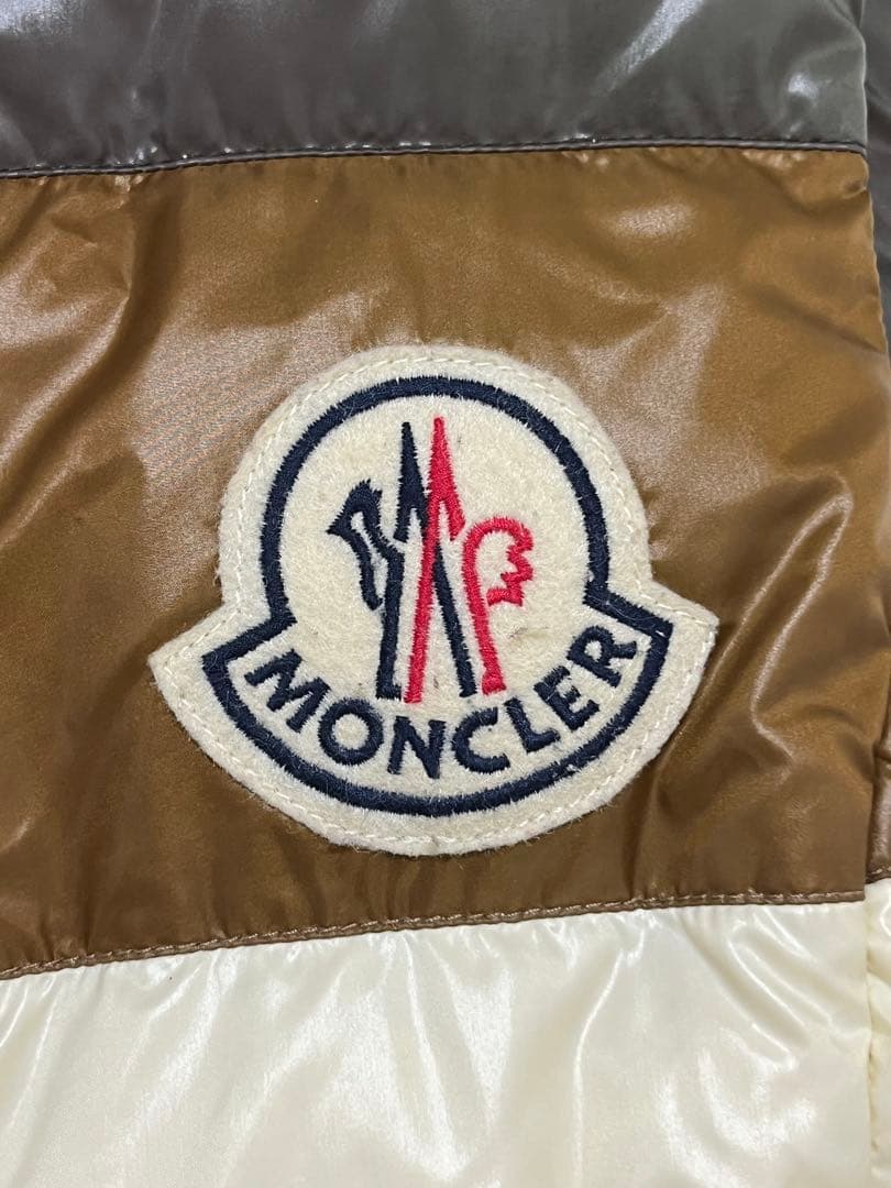 MONCLER ダウンベスト マルチカラー 早い者勝ち！