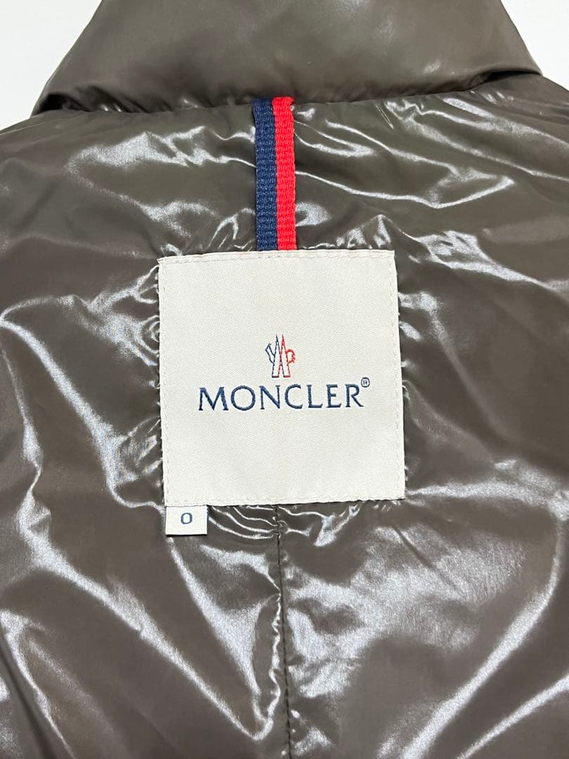 MONCLER ダウンベスト マルチカラー 早い者勝ち！