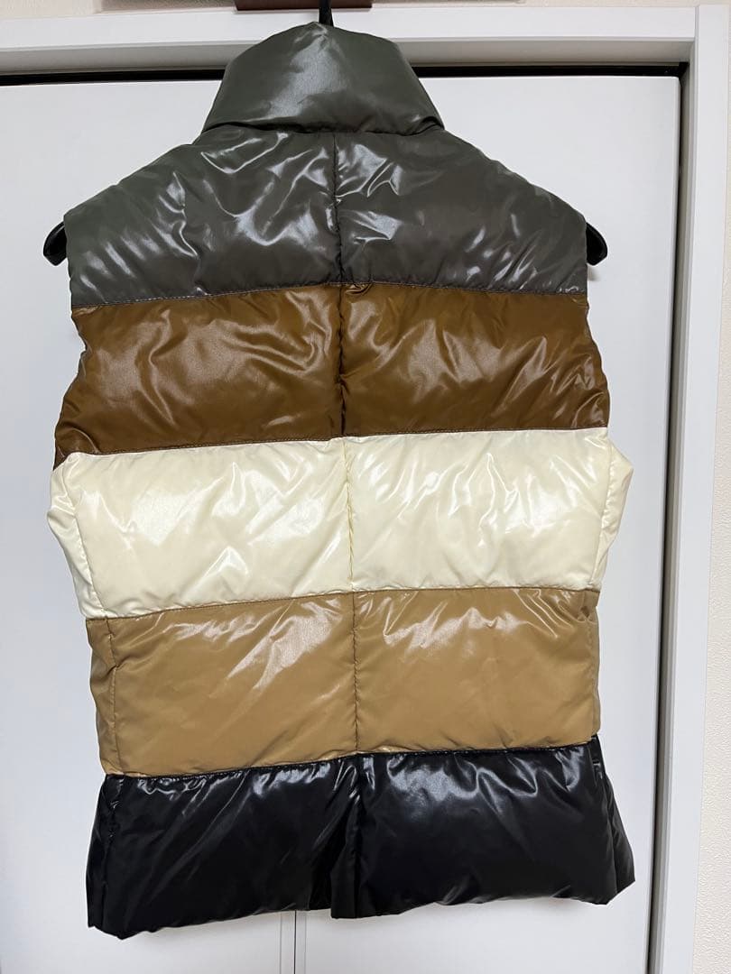 MONCLER ダウンベスト マルチカラー 早い者勝ち！