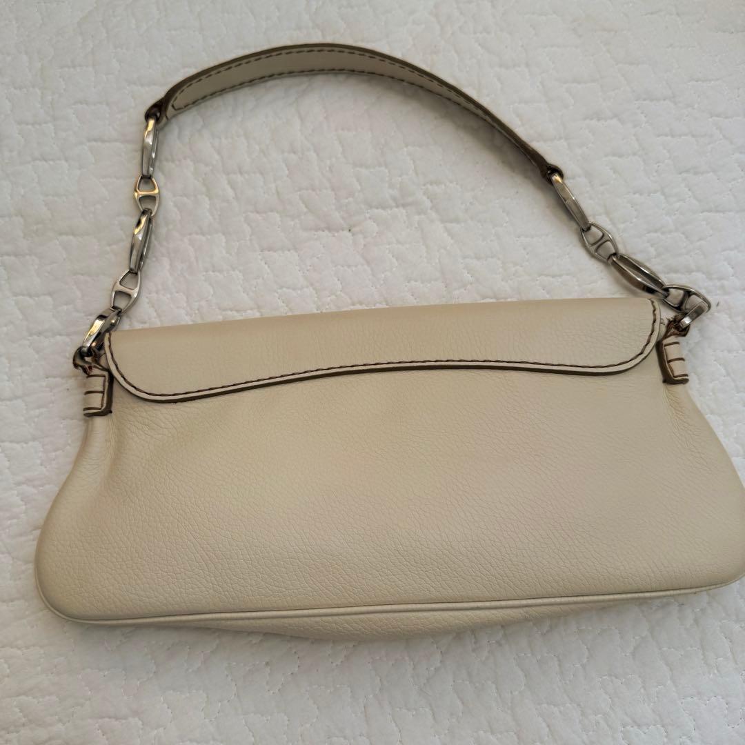 Tod's レザーショルダーバッグ ホワイト