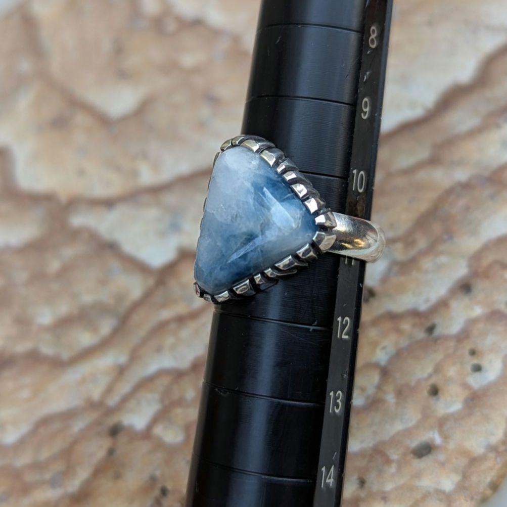 ハンドメイドの入りコン沢リング　 コン沢　シルバーリング