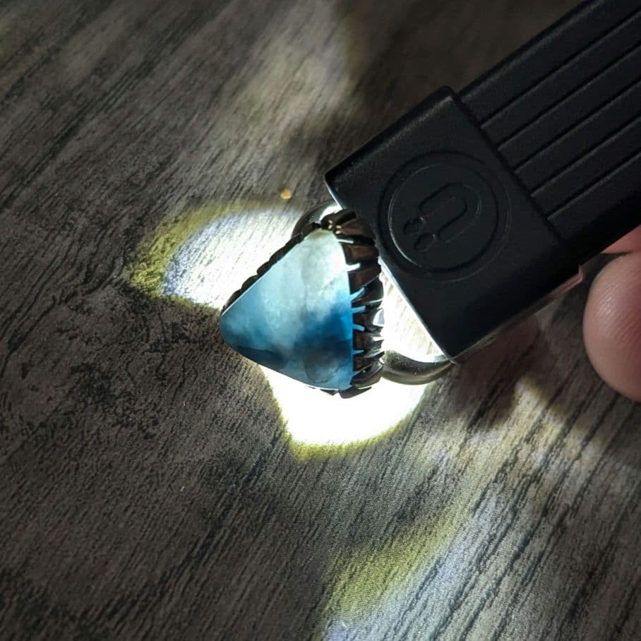 ハンドメイドの入りコン沢リング　 コン沢　シルバーリング