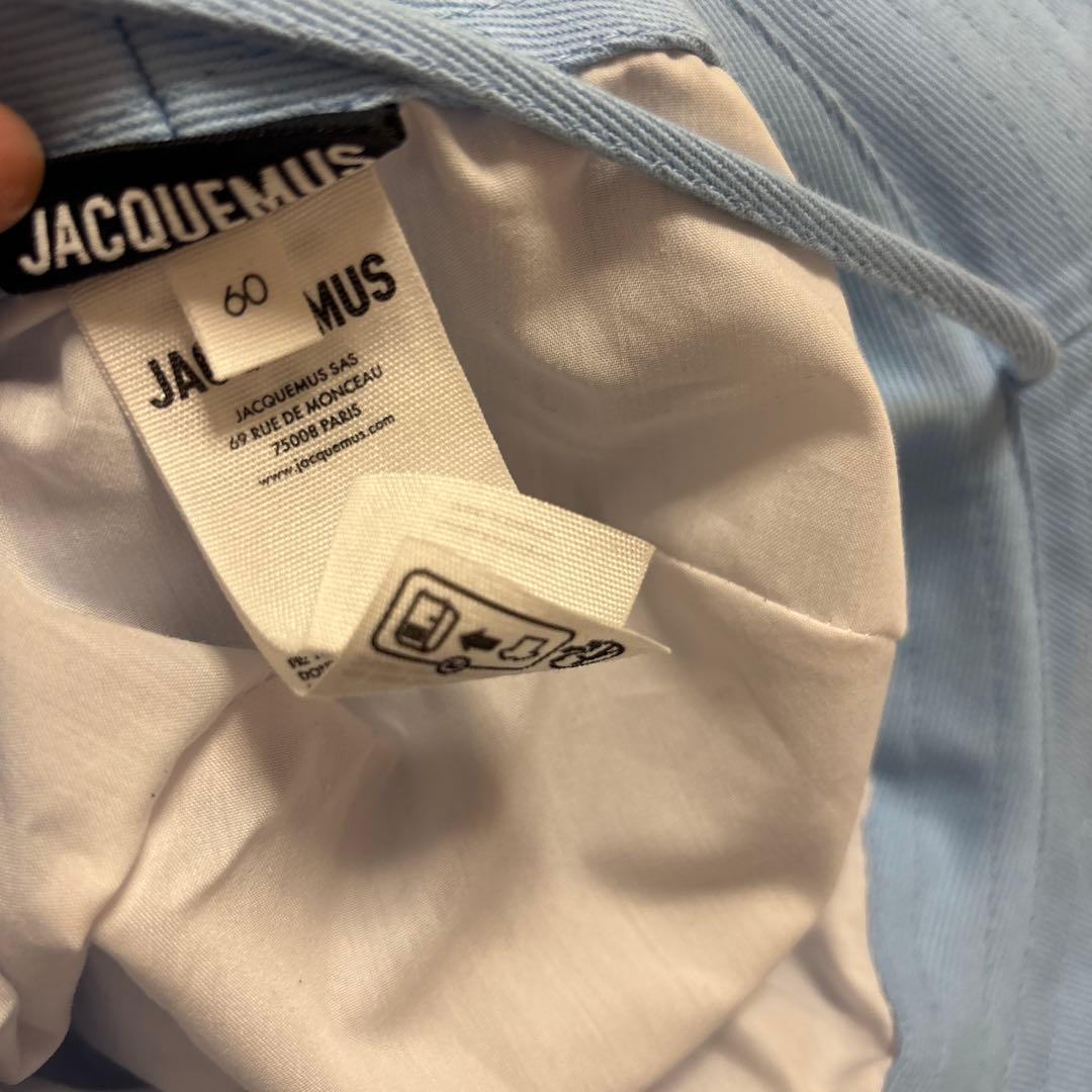 JACQUEMUS ライトブルーバケットハット