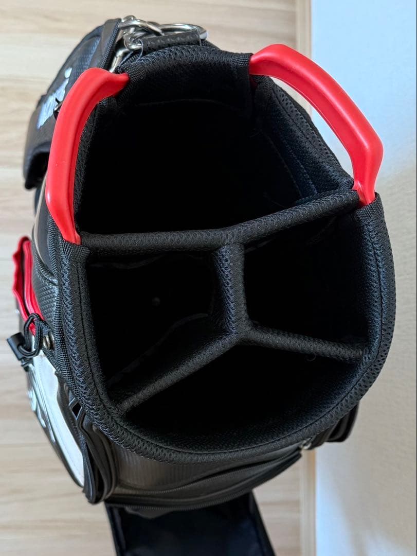 【美品】スリクソン キャディバッグ GGC-S166 軽量 ブラック/ホワイト