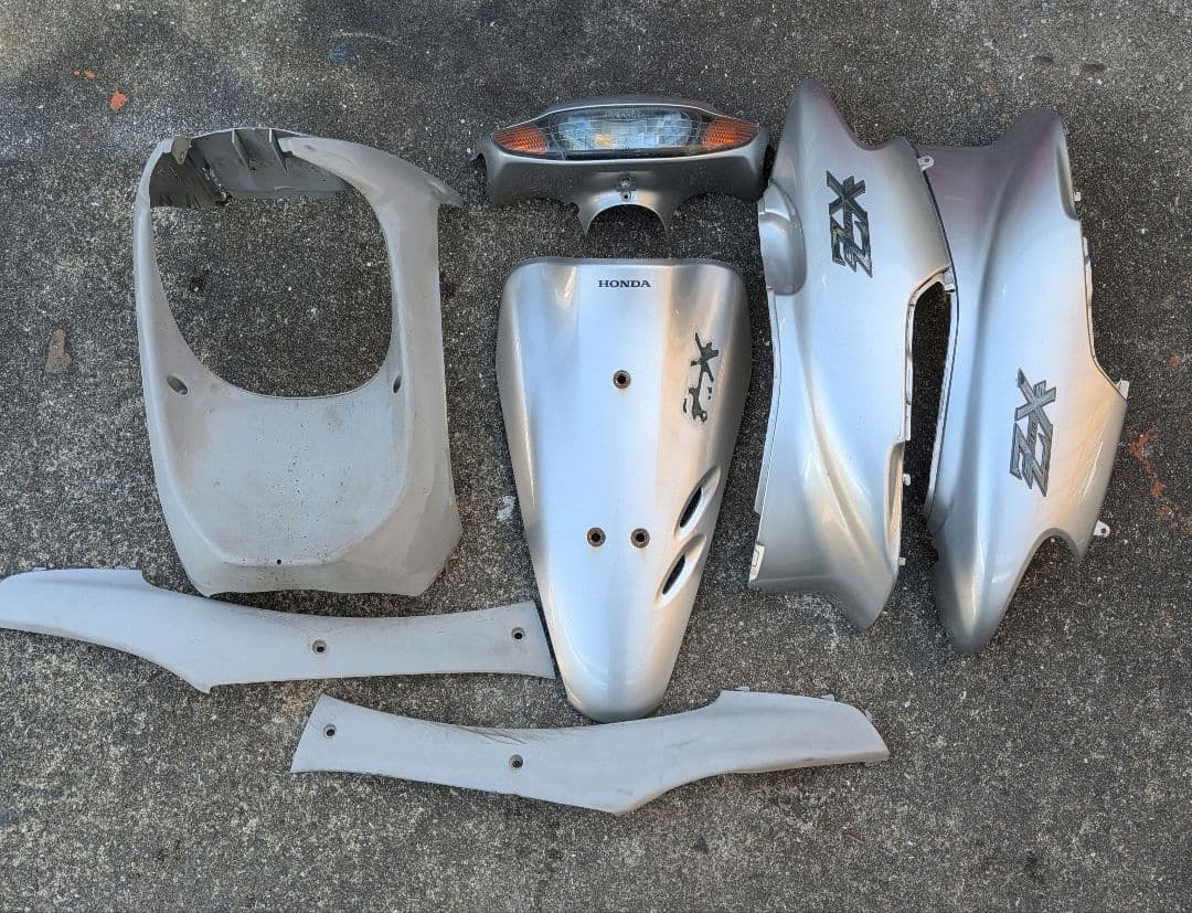 ディオ af35 ZX 純正 カウル 外装 モール フロント サイド ヘッド