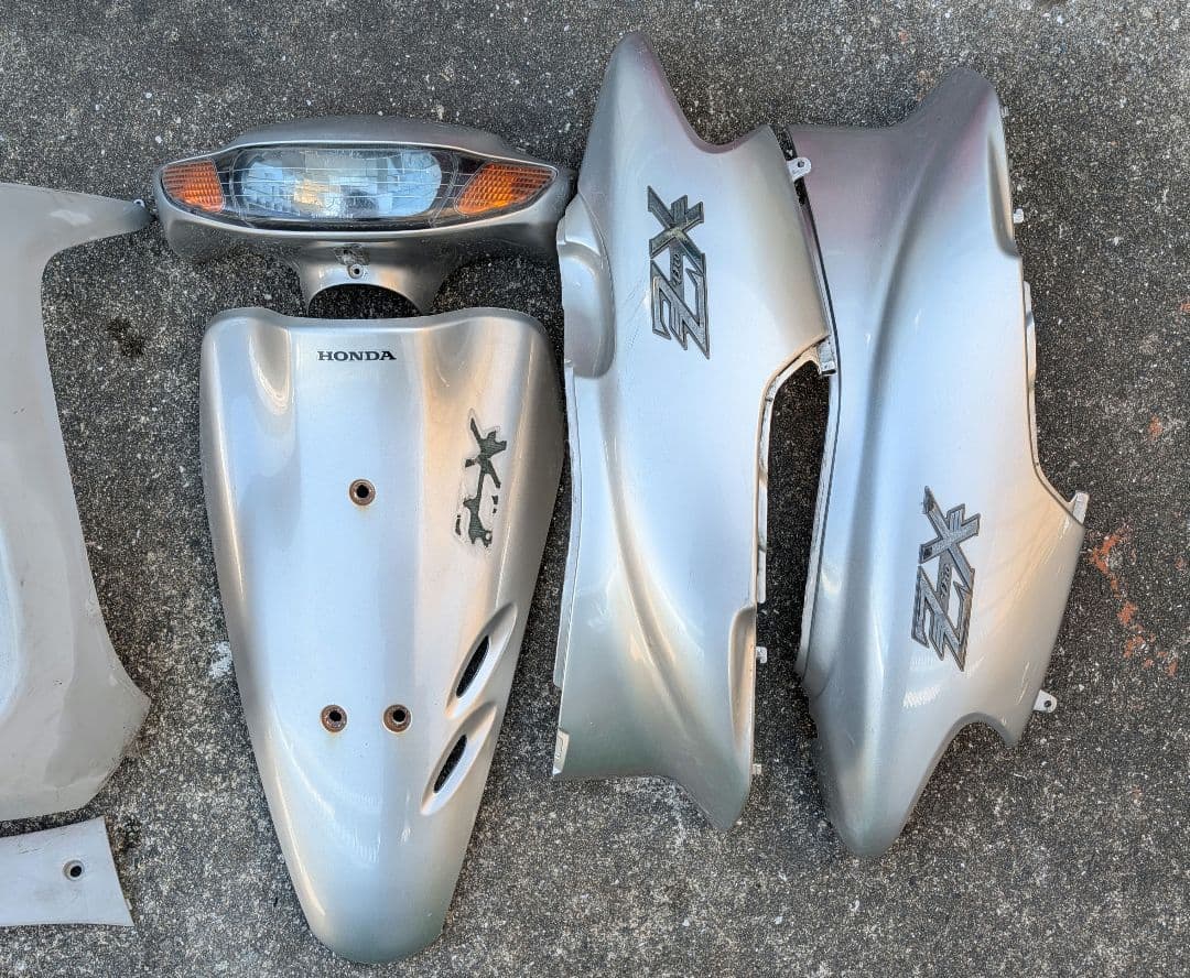 ディオ af35 ZX 純正 カウル 外装 モール フロント サイド ヘッド