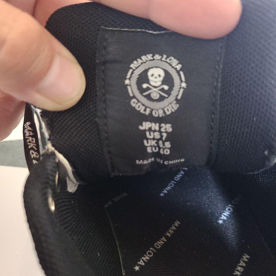 ゴルフシューズ　マークアンドロナ　MARK&RONA